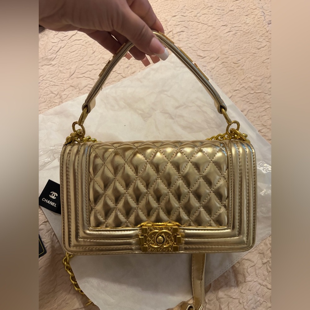 Fashion Metallic Gold Quilted Calfskin Medium Classic Double Flap Shoulder Bag - Picture 11 of 16